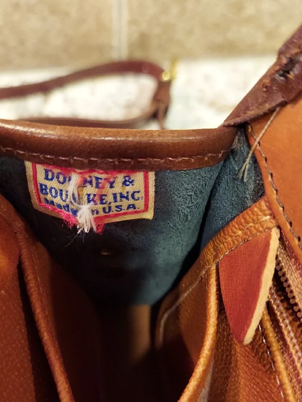 Dooney & Bourke Vintage zip top Crossbody Bag -  Black  Brown